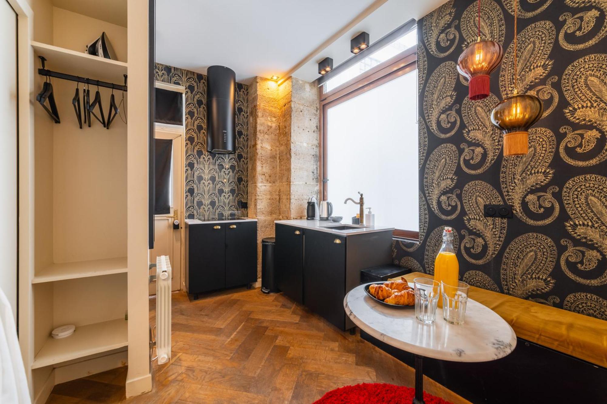 פריז Studio Bien Equipe Proche De Toutes Commodites -2P מראה חיצוני תמונה